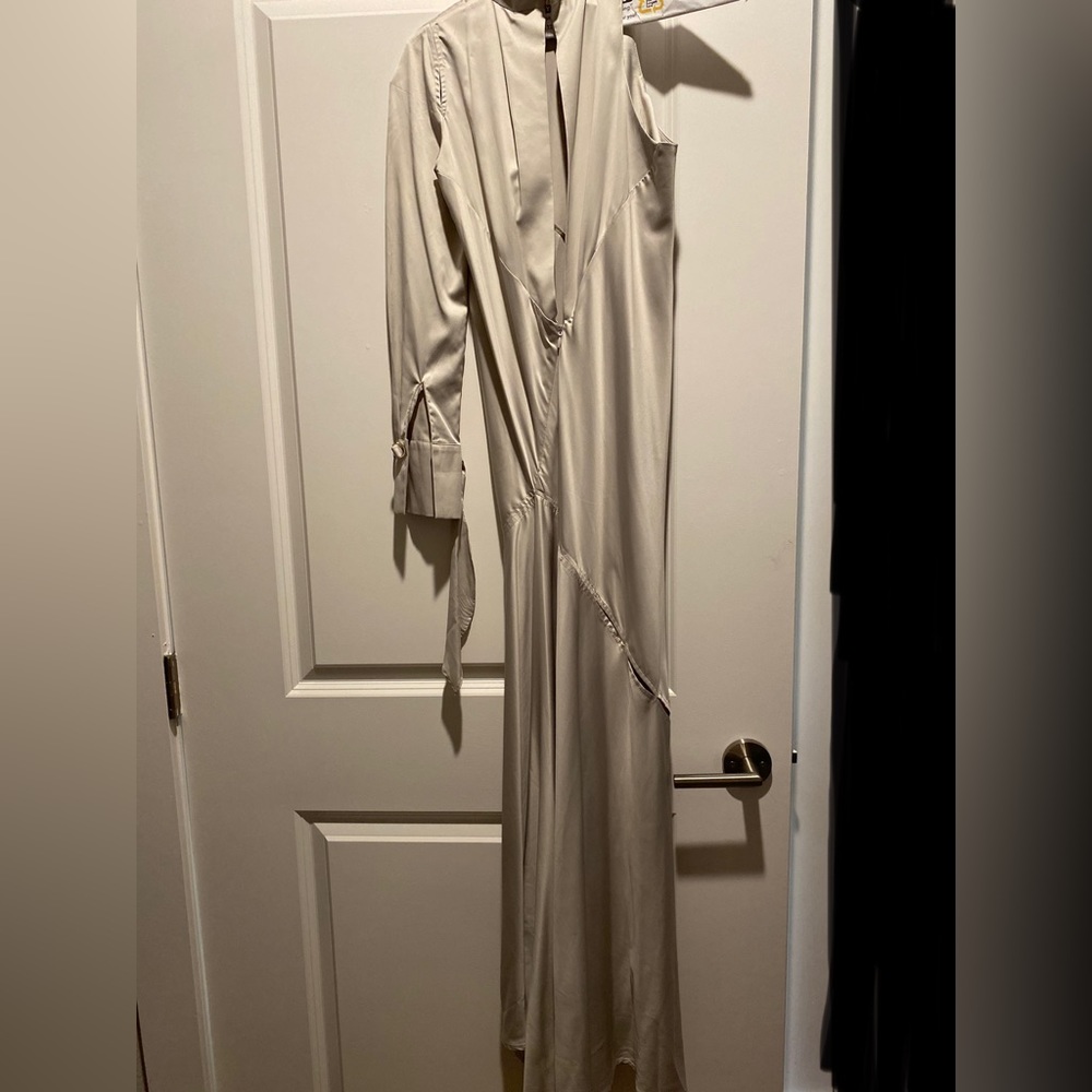 Long dress - Picture 2 of 4